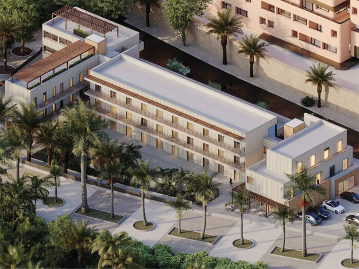 Dere bor på det nybygde, moderne hotellet, rett ved treningsanlegget