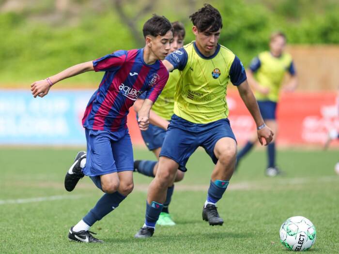 OLKA Sportsreiser ønsker dere velkommen til fotball, sol og bading. En perfekt kombinasjon