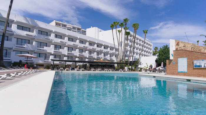 Dere bor på det 4-stjerners hotellet Bluesea Al Andalus.